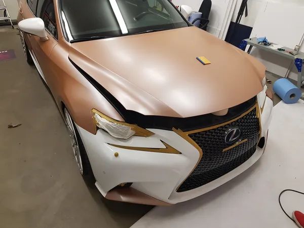 Lexus Roosekuld Kilepakendus Esiosa